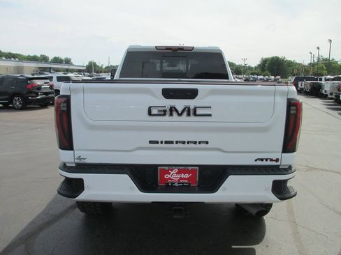 Used 2026 GMC Sierra 2500 AT4 w/ AT4 Premium Plus Package AWD/4WD image 6