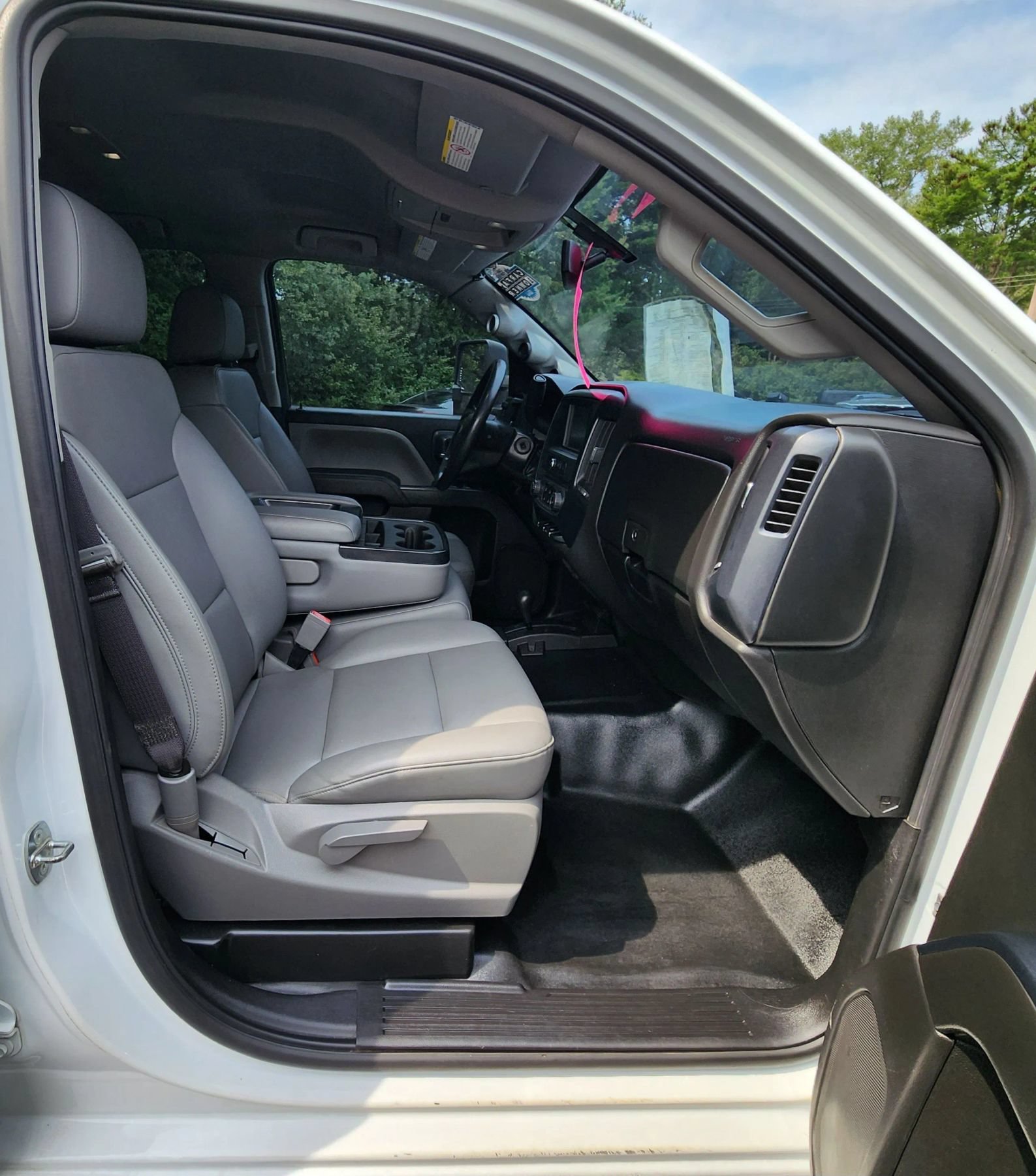 Used 2019 Chevrolet Silverado 2500 W/T AWD/4WD image 30