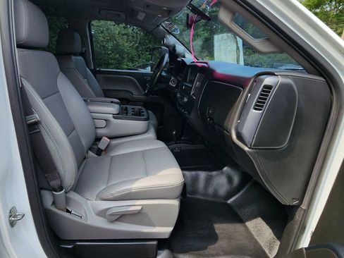 Used 2019 Chevrolet Silverado 2500 W/T AWD/4WD image 30