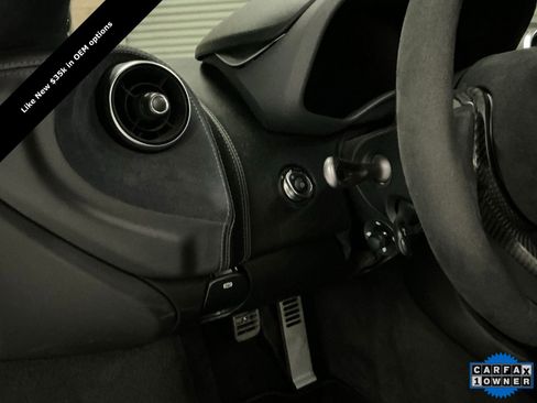 Used 2017 McLaren 570S image 24