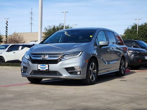 Used 2019 Honda Odyssey Touring image 3