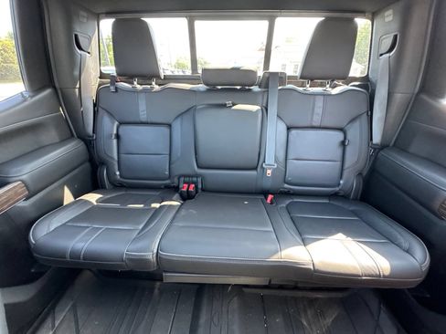 Used 2019 Chevrolet Silverado 1500 High Country w/ Technology Package AWD/4WD image 24