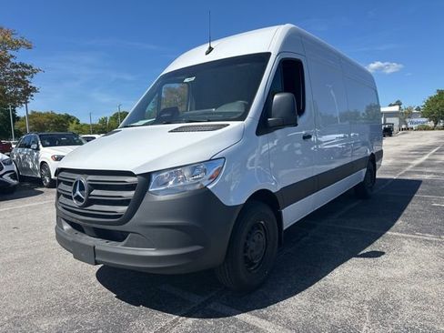 Used 2026 Mercedes-Benz Sprinter 2500 image 11