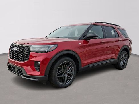 Certified 2025 Ford Explorer ST-Line w/ Premium Package RWD image 3