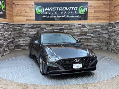 Used 2023 Hyundai Sonata SEL w/ Convenience Package FWD image 2