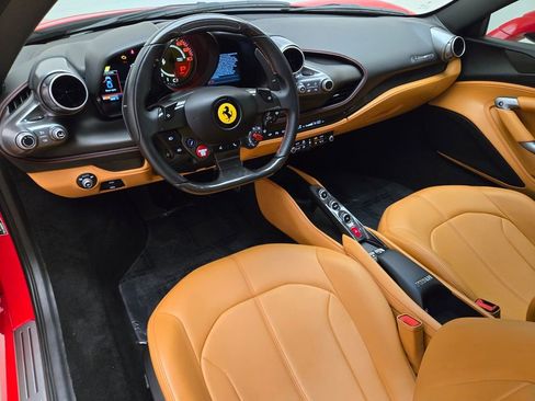 Used 2022 Ferrari F8 Tributo RWD image 18