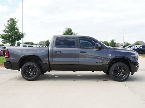 New 2026 RAM 1500 4x4 Crew Cab image 10