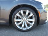 Used 2018 Chrysler 300 Limited image 4