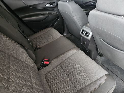Used 2024 Chevrolet Equinox LT AWD/4WD image 33