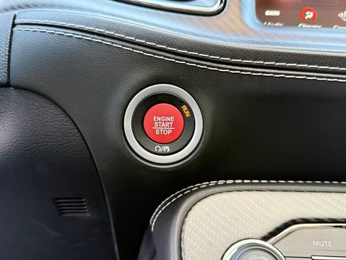 Used 2023 Dodge Challenger SRT Hellcat RWD image 9