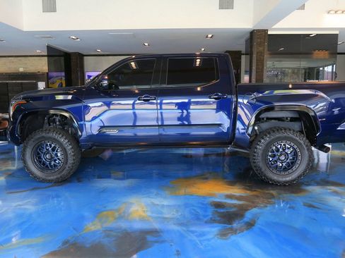 Used 2023 Toyota Tundra Platinum w/ Advanced Package AWD/4WD image 10