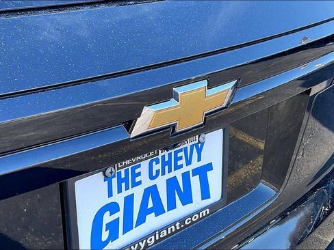 New 2026 Chevrolet Traverse LT w/ Driver Confidence Package image 11