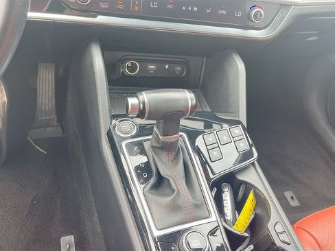 Used 2024 Kia Sportage SX FWD image 17