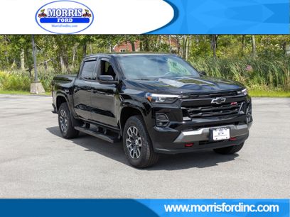 Used 2024 Chevrolet Colorado Z71 w/ Z71 Convenience Package 2