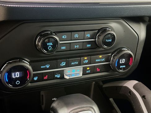 Used 2023 Ford Bronco Outer Banks AWD/4WD image 24