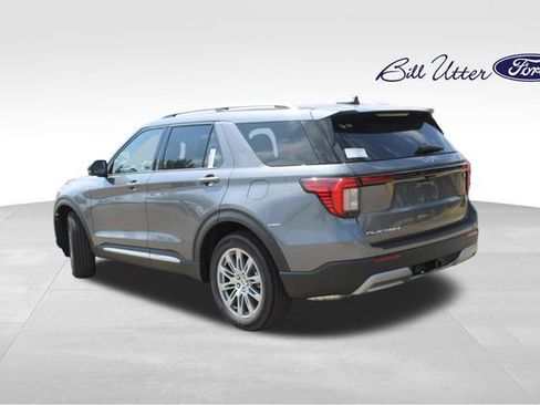 New 2026 Ford Explorer Platinum RWD image 4
