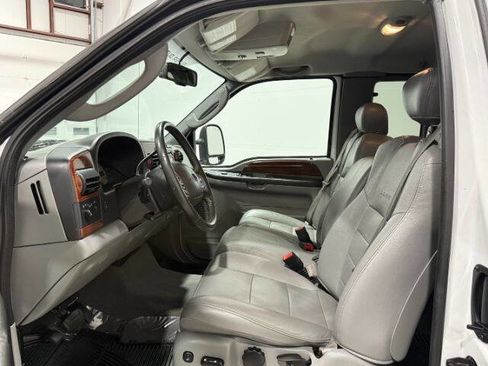 Used 2007 Ford F350 XLT image 15
