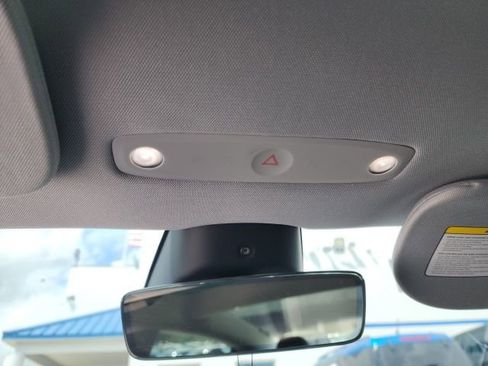 Used 2025 Tesla Model 3 Long Range image 31