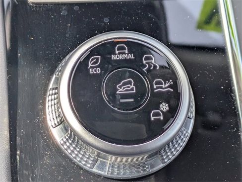 Used 2024 Mitsubishi Outlander SE image 27