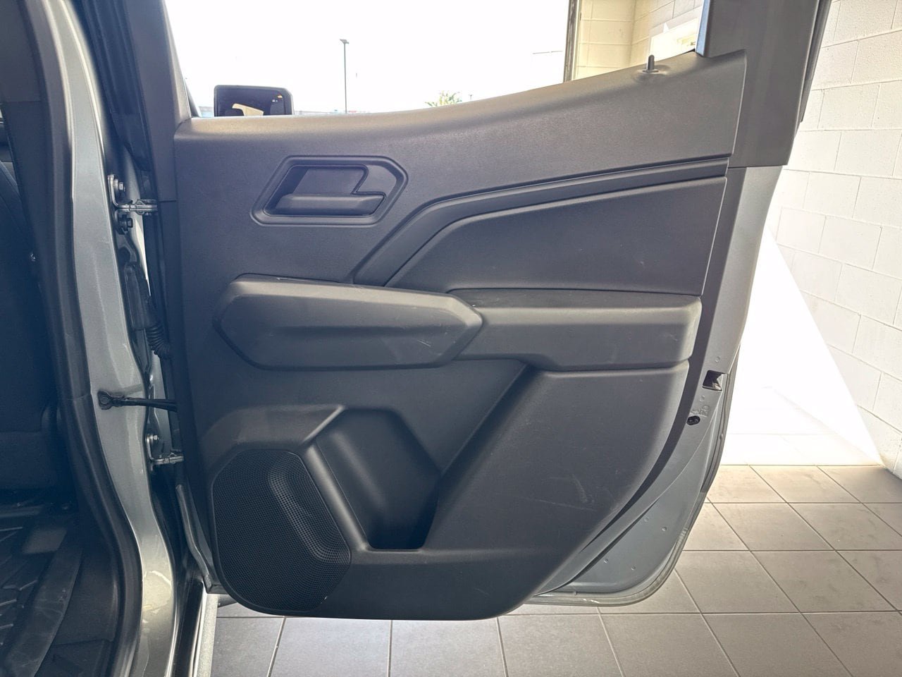Used 2024 Chevrolet Colorado Trail Boss w/ Technology Package AWD/4WD image 49