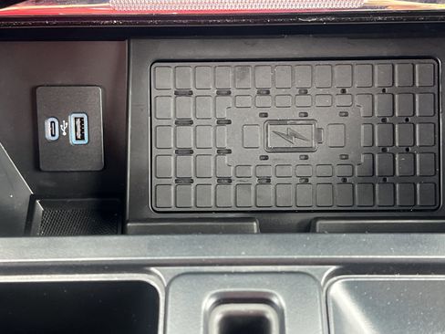 Used 2023 Ford F150 Lariat w/ Equipment Group 502A High image 10