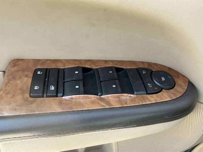 Used 2012 Buick Enclave Leather AWD/4WD image 26