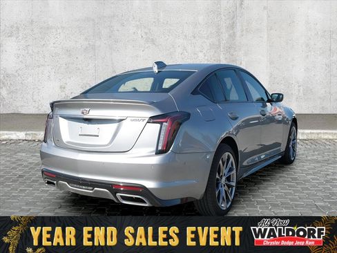 Used 2025 Cadillac CT5 Sport w/ Technology Package image 2