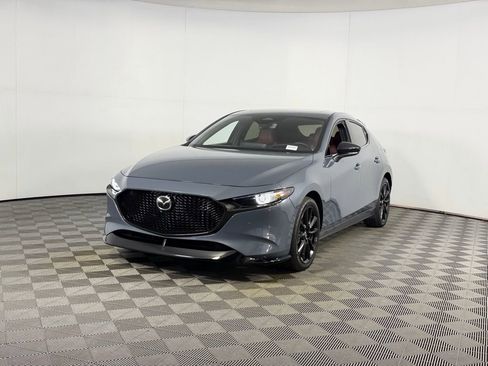 Used 2024 MAZDA MAZDA3 Hatchback w/Premium Plus Pkg image 3
