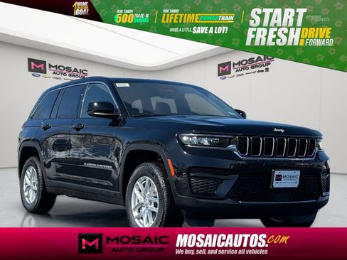 New 2026 Jeep Grand Cherokee Laredo image 1