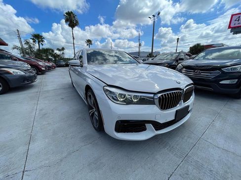 Used 2017 BMW 740i RWD image 2