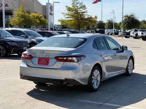 Used 2024 Toyota Camry LE FWD image 5