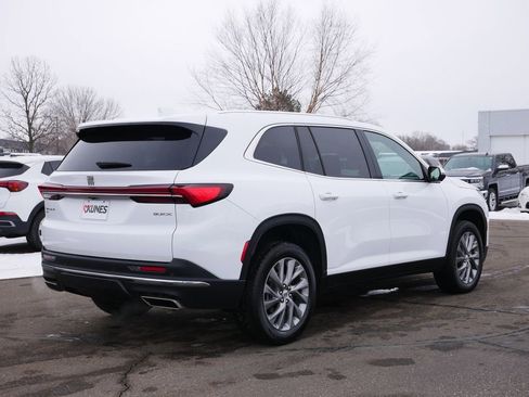 Used 2025 Buick Enclave Preferred image 7