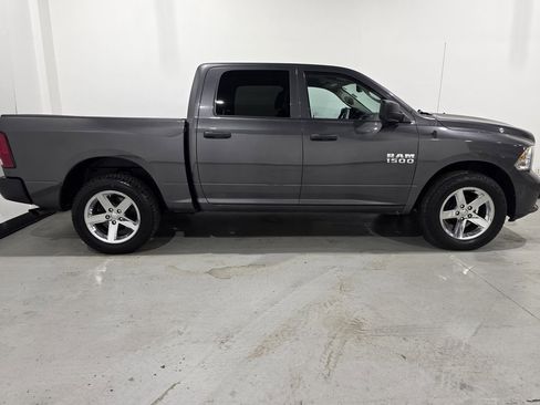 Used 2018 RAM 1500 Express image 20