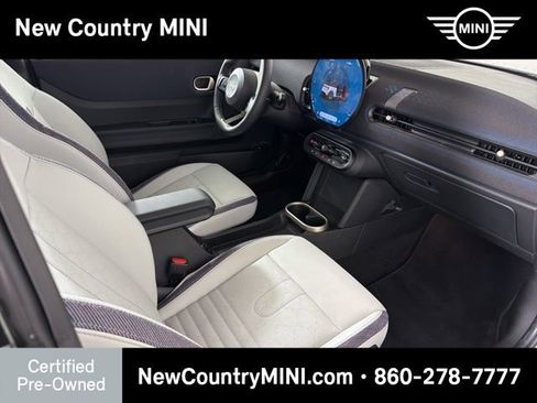 Certified 2025 MINI Cooper 2-Door Hardtop image 18