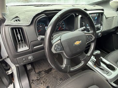 Used 2016 Chevrolet Colorado LT w/ LT Convenience Package image 10