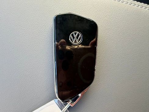 New 2026 Volkswagen ID.4 Pro image 26