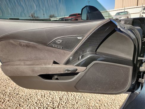 Used 2019 Chevrolet Corvette Stingray Z51 image 12