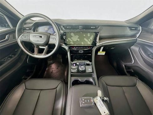 New 2026 Jeep Grand Cherokee Limited image 9