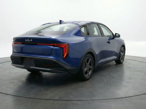 Used 2025 Kia K4 LXS image 9
