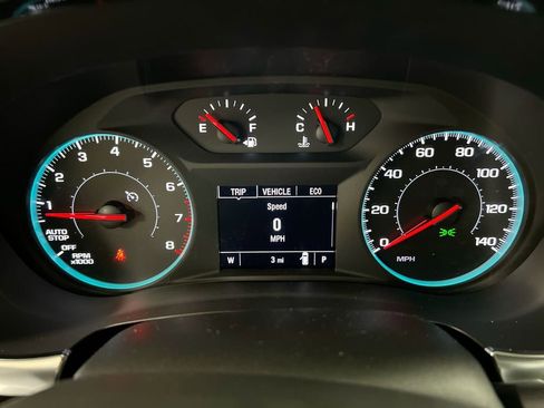 Used 2023 Chevrolet Traverse LS FWD image 11