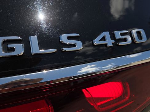 Certified 2024 Mercedes-Benz GLS 450 4MATIC image 38