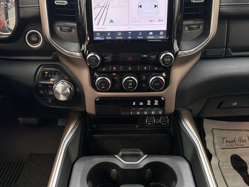 Used 2022 RAM 1500 Laramie AWD/4WD image 27