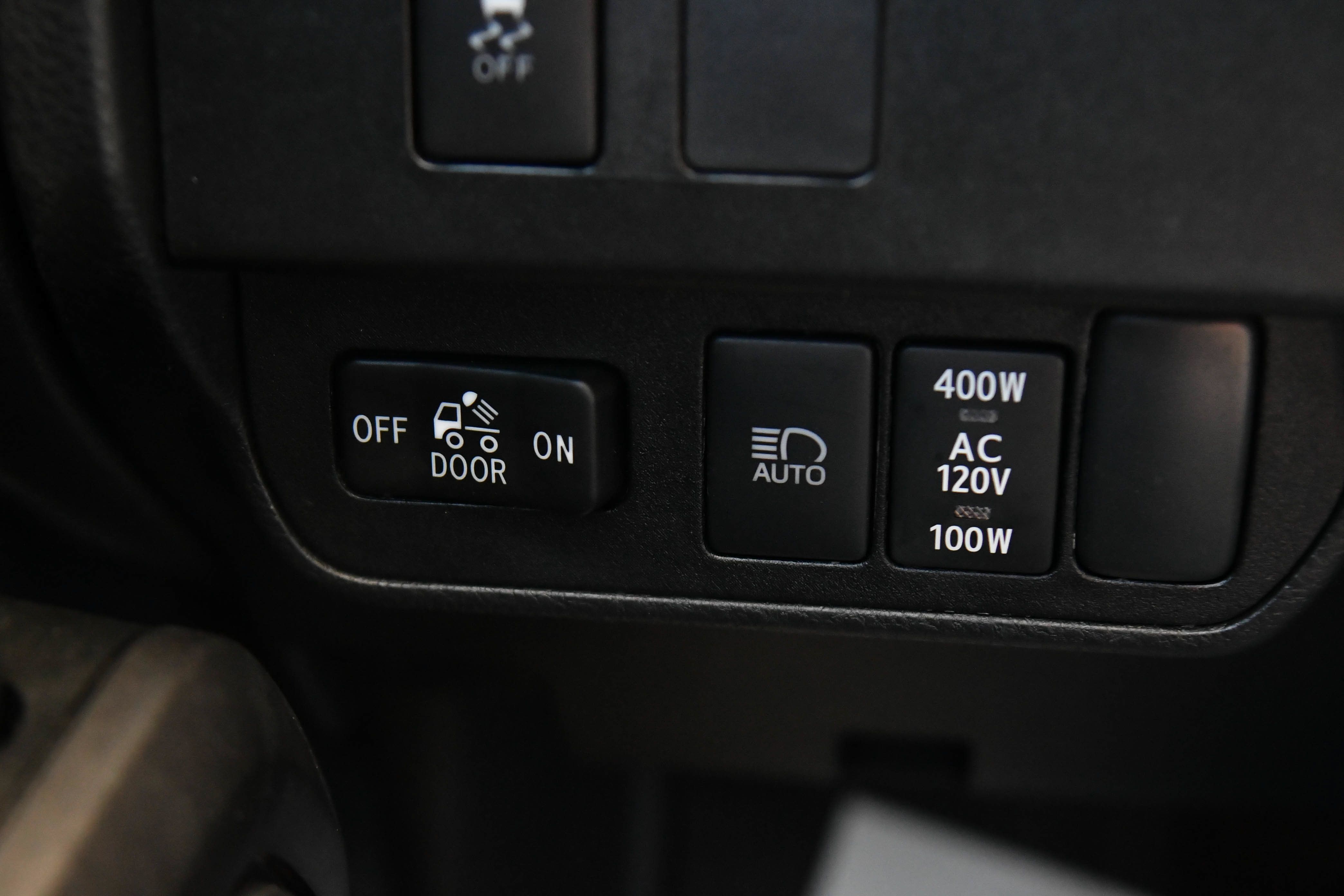 Used 2023 Toyota Tacoma TRD Off-Road RWD image 32