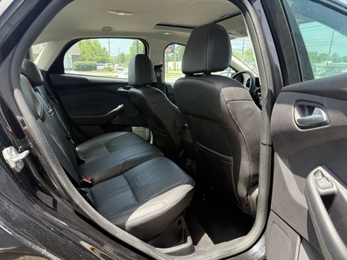Used 2013 Ford Focus SE FWD image 18