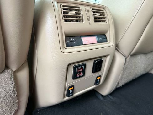 Used 2018 Nissan Pathfinder Platinum image 13