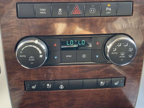 Used 2011 RAM 1500 Laramie AWD/4WD image 26