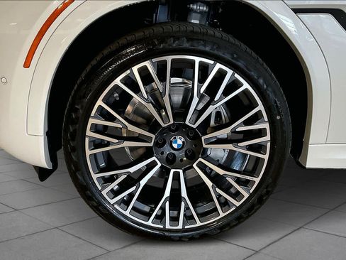 New 2026 BMW X6 xDrive40i w/ Climate Comfort Package image 11