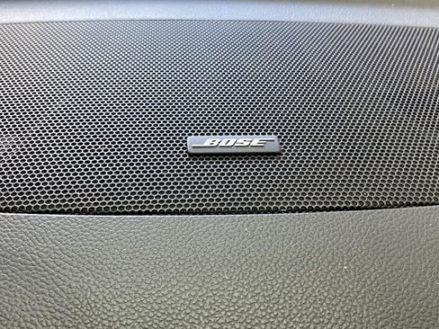 Used 2018 INFINITI Q70 Luxe w/ Cargo Package image 26