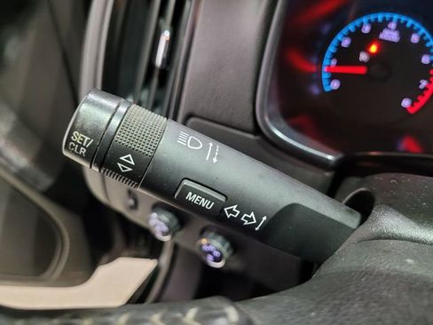 Used 2015 Chevrolet Colorado LT w/ Luxury Package image 37