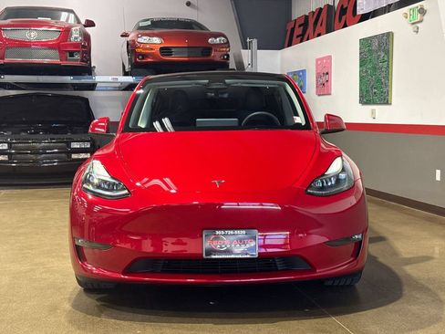 Used 2023 Tesla Model Y Performance AWD/4WD image 34
